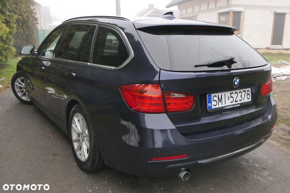 BMW Seria 3 320d Efficient Dynamics Luxury Line - 9
