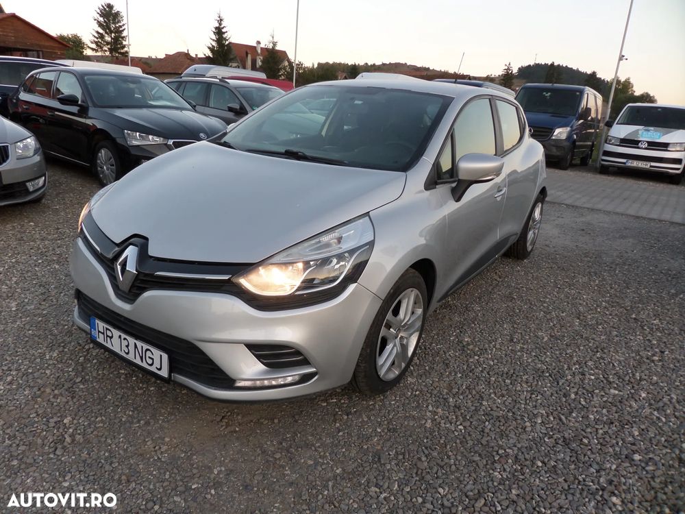 Renault Clio - 1