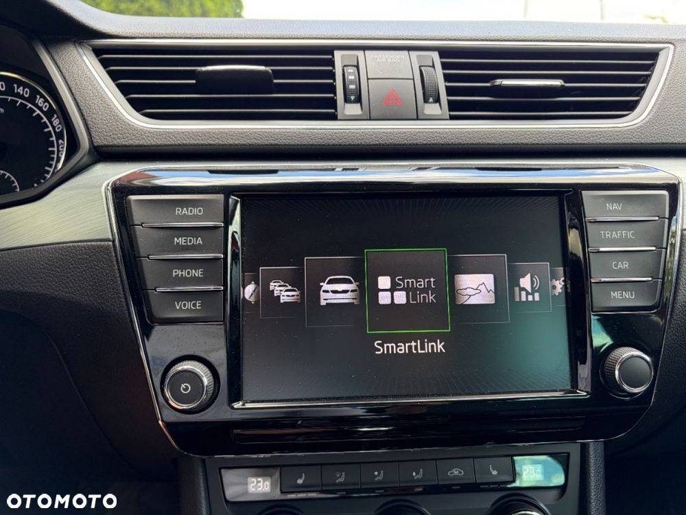 Skoda Superb 1.8 TSI Active DSG - 17