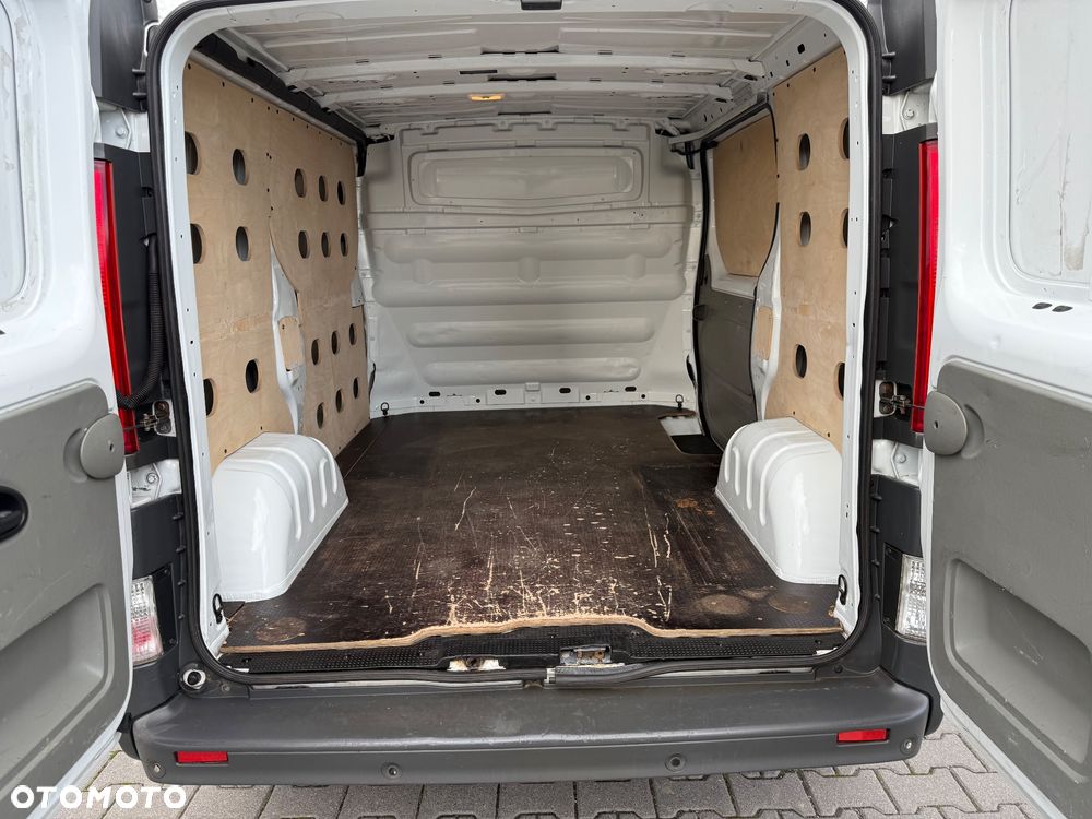 Opel Vivaro - 8