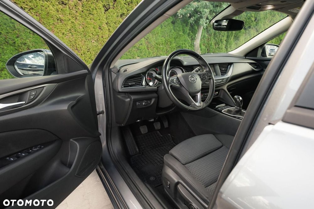 Opel Insignia - 10