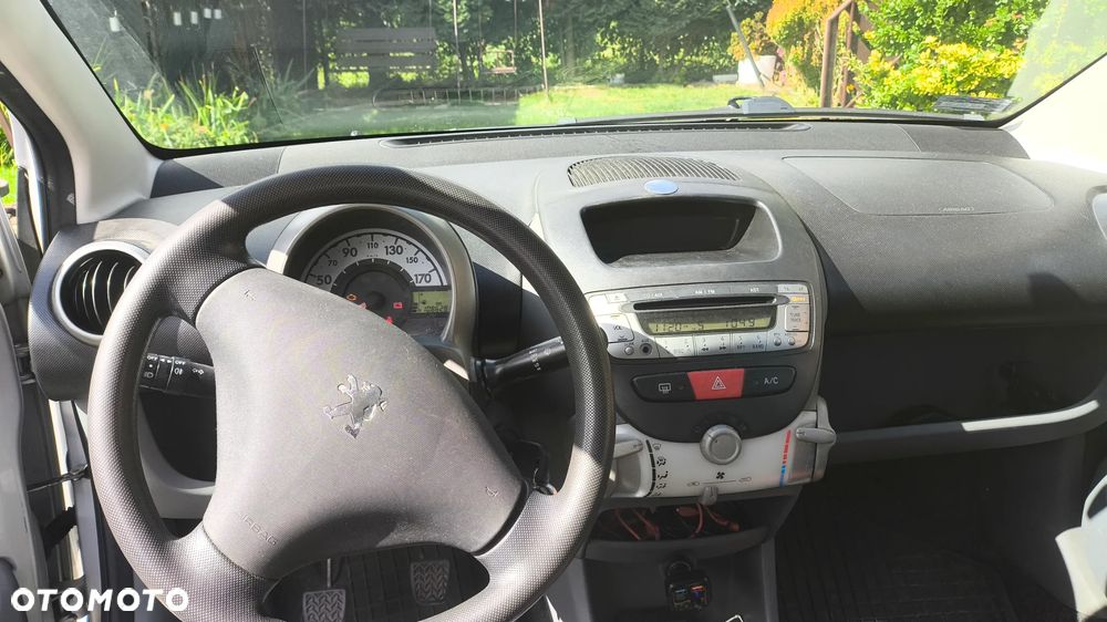 Peugeot 107 2006 photo 3