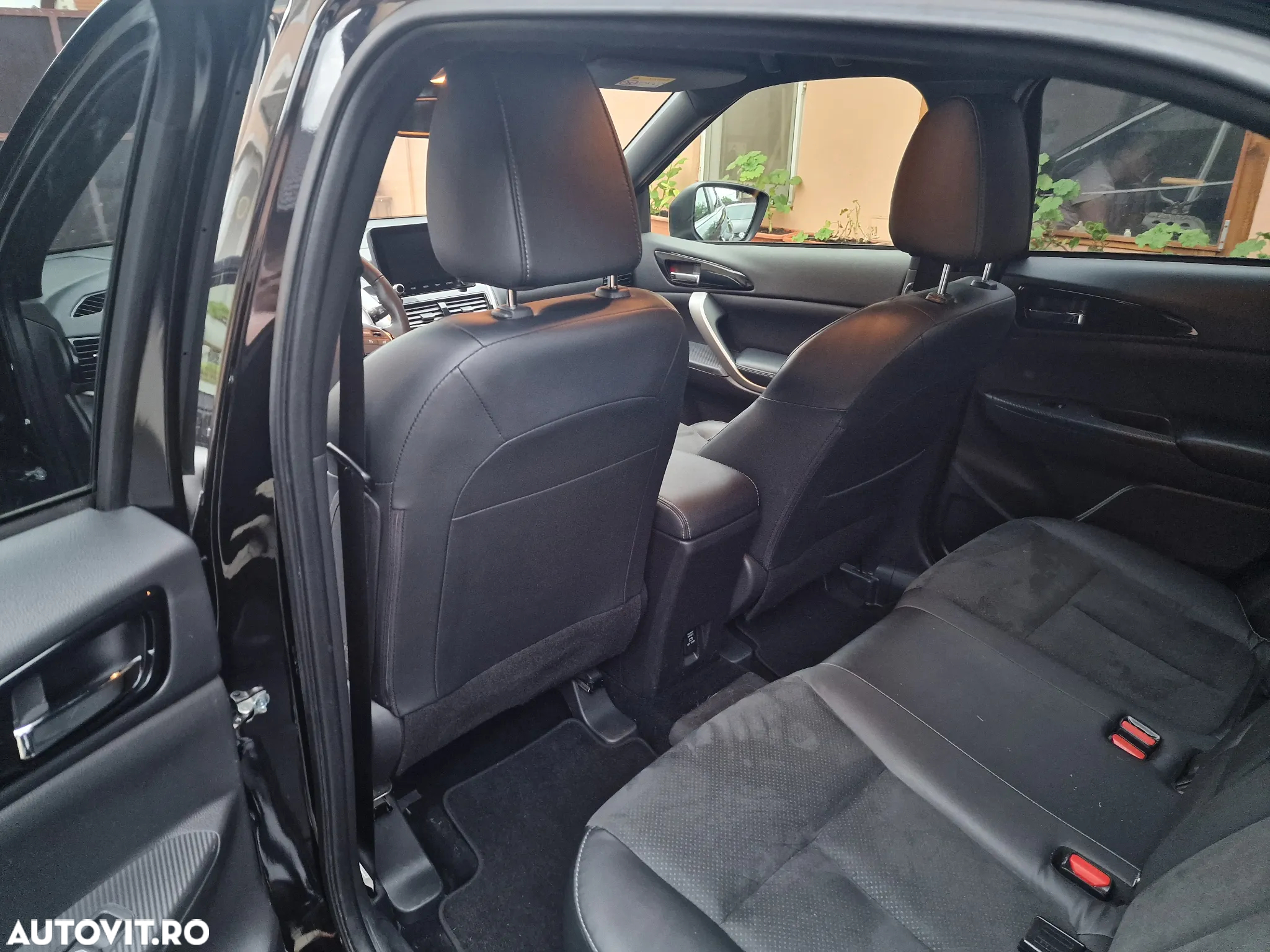 Mitsubishi Eclipse-Cross - 7