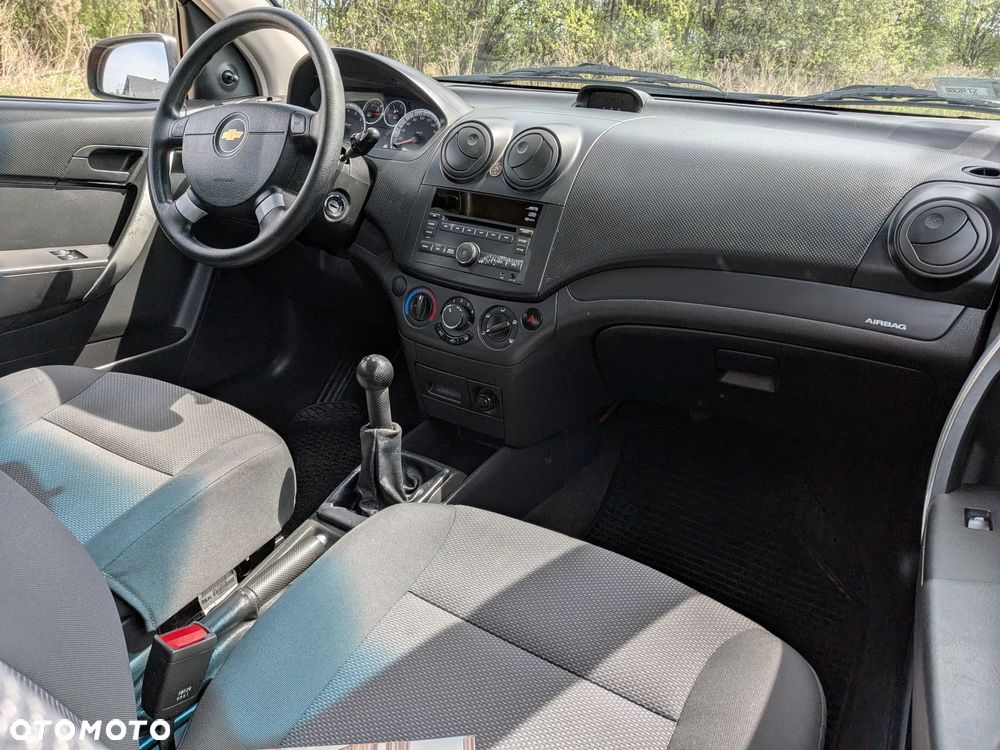 Chevrolet Aveo 1.2 16V Base+ - 30