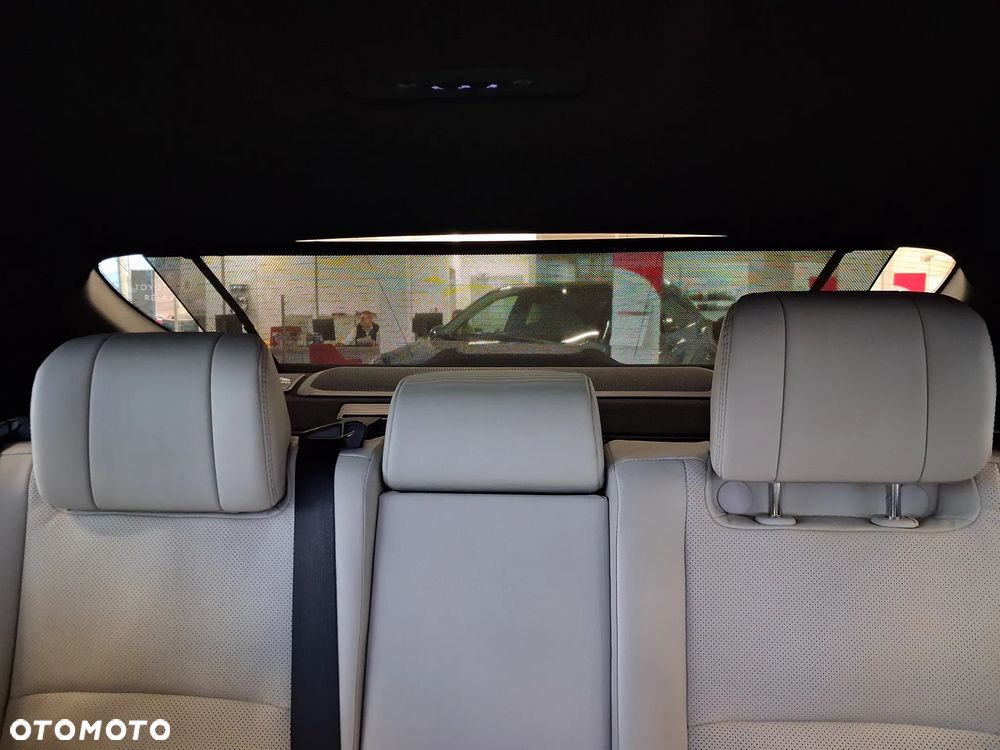 Toyota Camry 2.5 Hybrid Executive CVT - 22