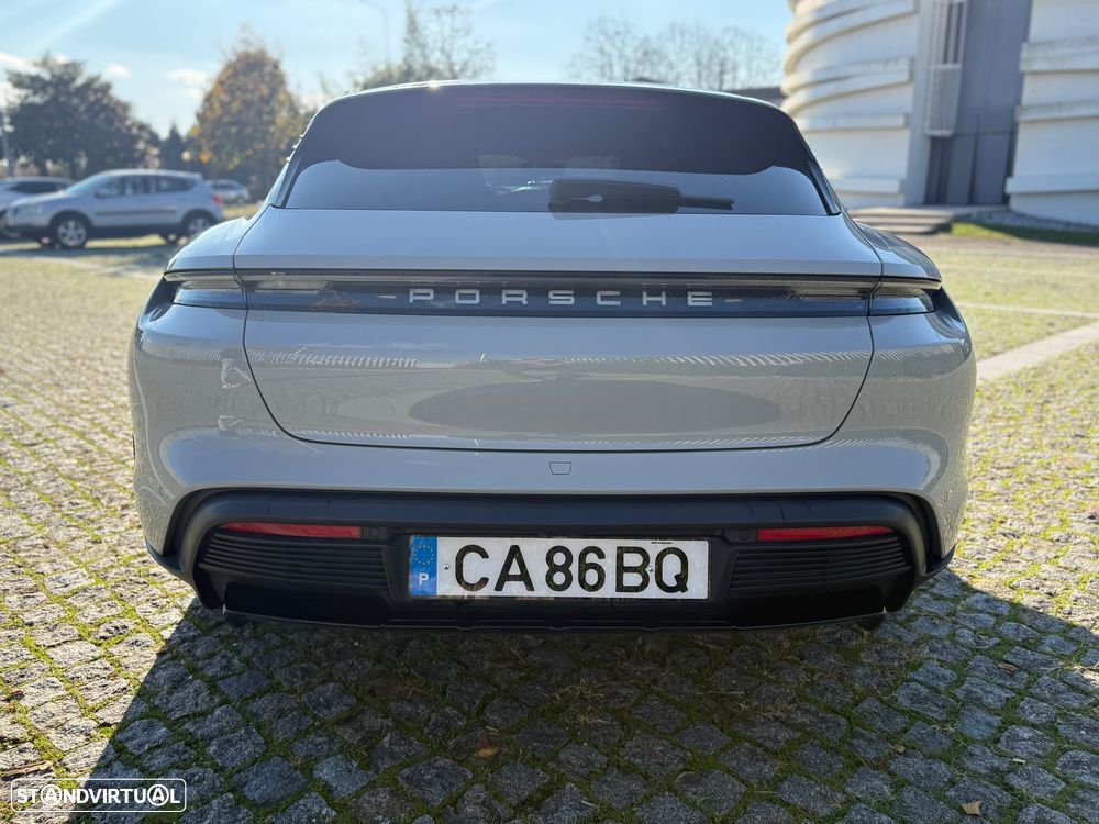 Porsche Taycan Cross Turismo 4 - 4