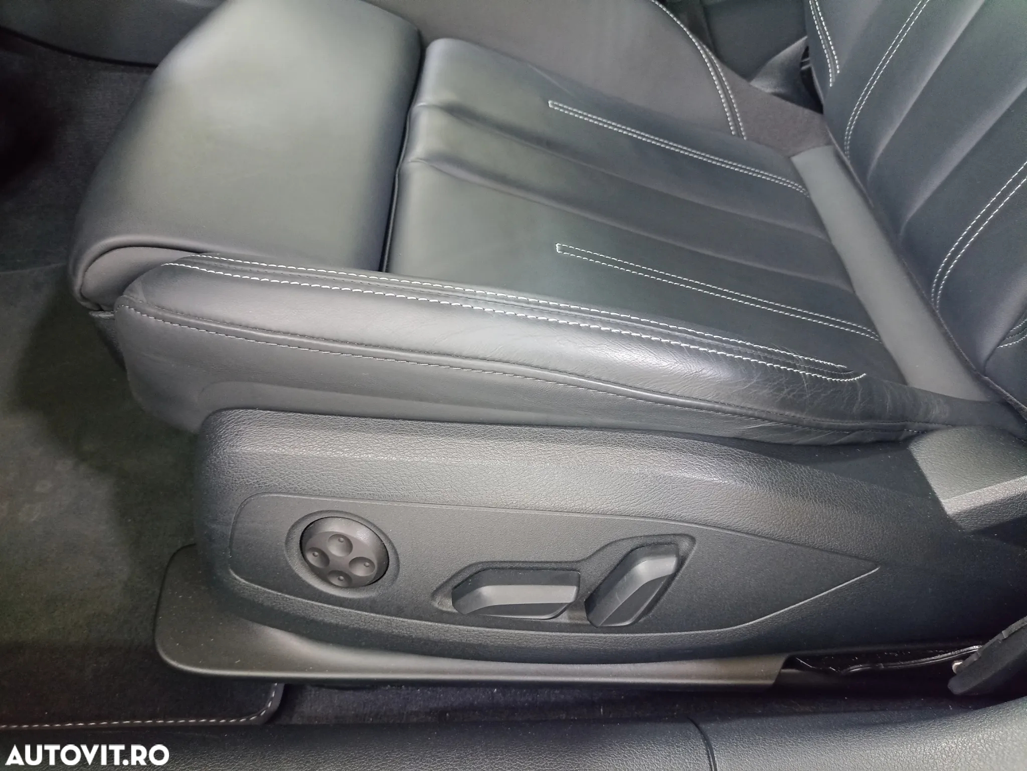 Audi A4 Avant 35 TDI S tronic S line - 9