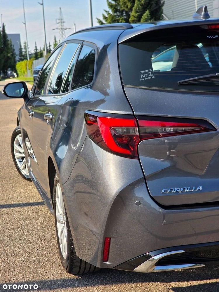 Toyota Corolla 1.8 Hybrid Comfort - 16