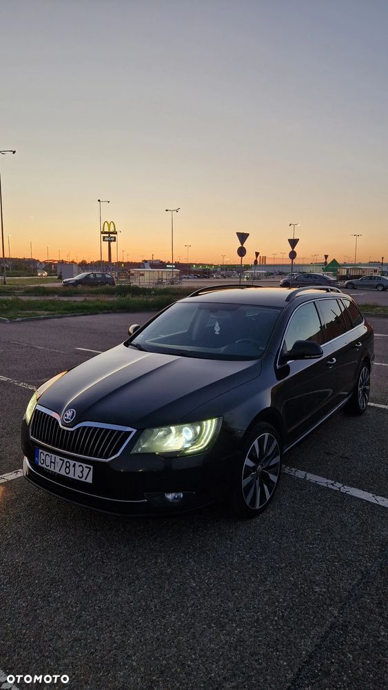 Skoda Superb 2.0 TDI Active DSG - 1