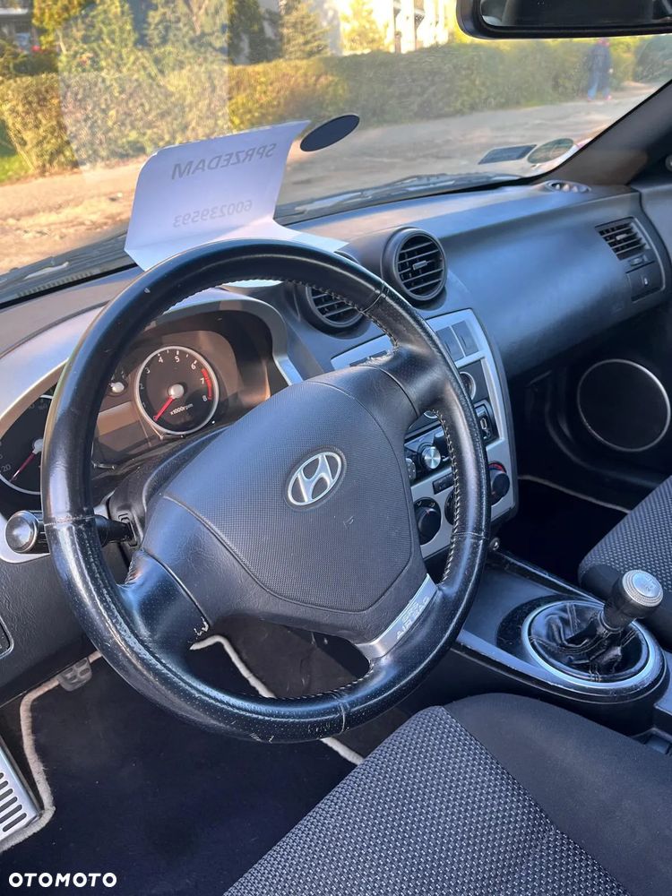 Hyundai Coupe - 5