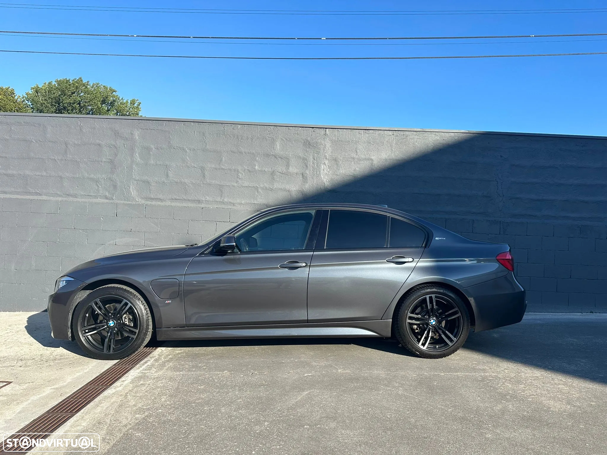 BMW 330 e iPerformance Pack M Shadow - 5