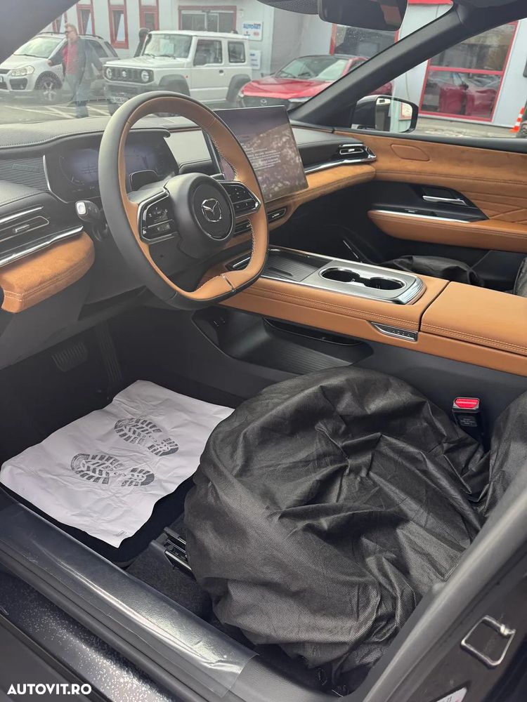 Mazda 6e 68 kW BEV Takumi Plus - 11