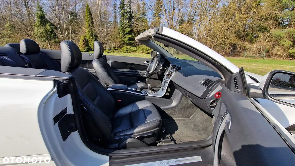 Volvo C70 D4 Momentum - 4