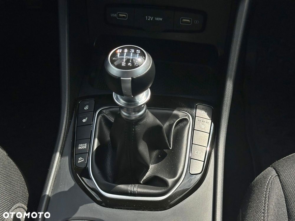 Hyundai Tucson 1.6 T-GDi Smart 2WD - 24