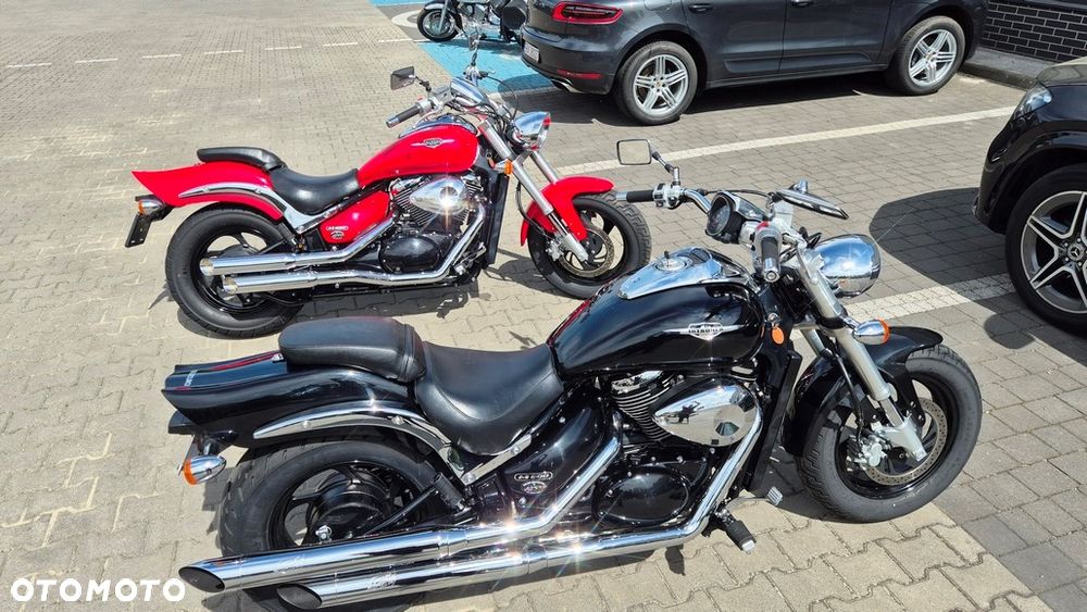 Suzuki Intruder - 11