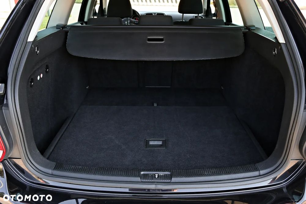 Volkswagen Golf 2.0 TDI Highline - 36