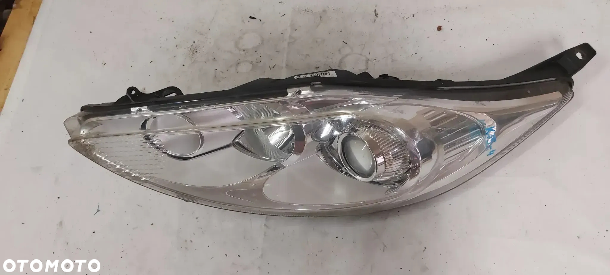 .  PRZOD PRZEDNIA LAMPA  LEWA FORD FIESTA MK7 SOCZEWKA - 2