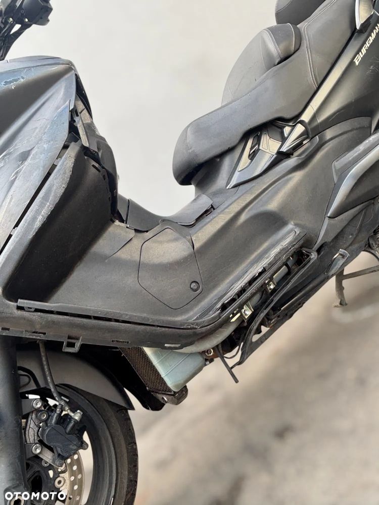 Suzuki Burgman - 11