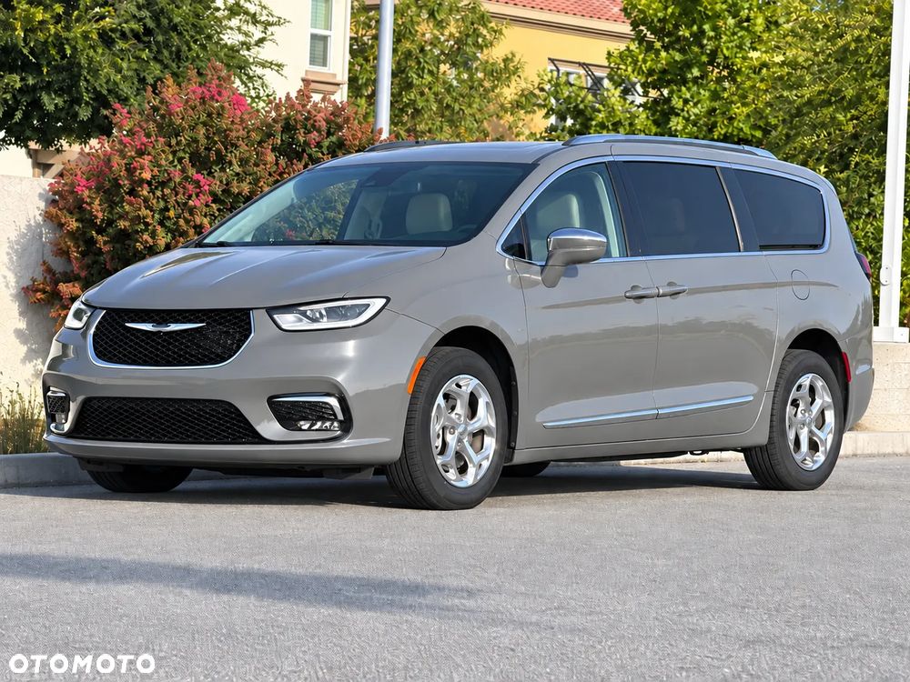 Chrysler Pacifica - 7