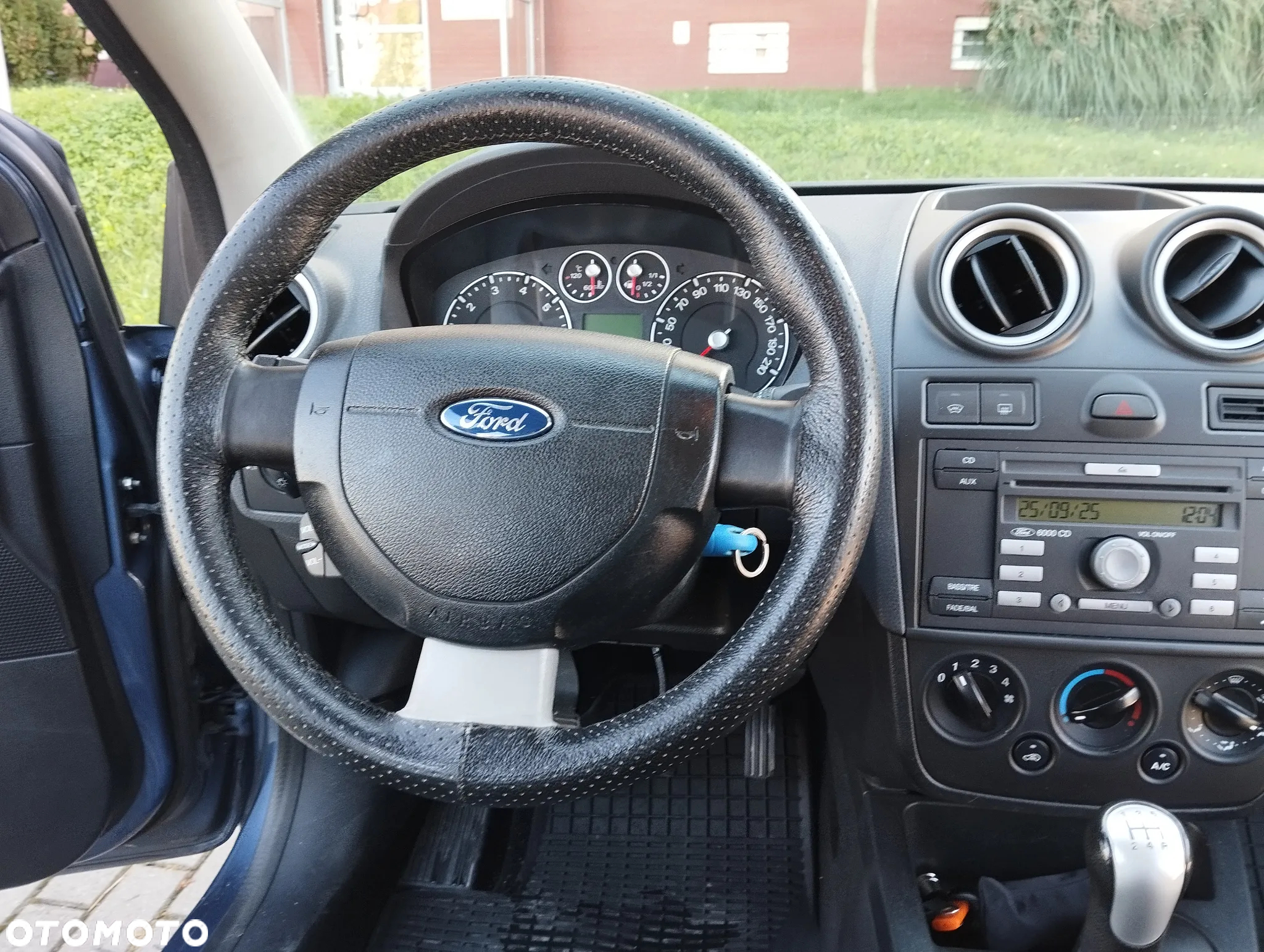 Ford Fiesta 1.4 Ambiente - 11