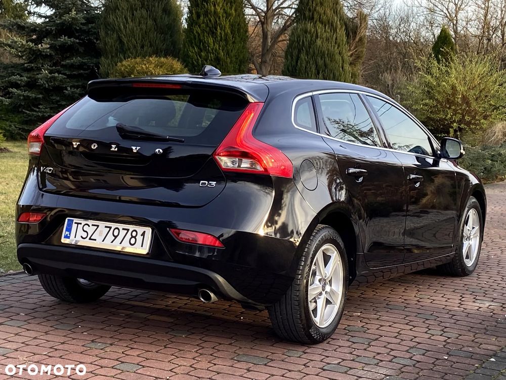 Volvo V40 D3 Momentum - 23