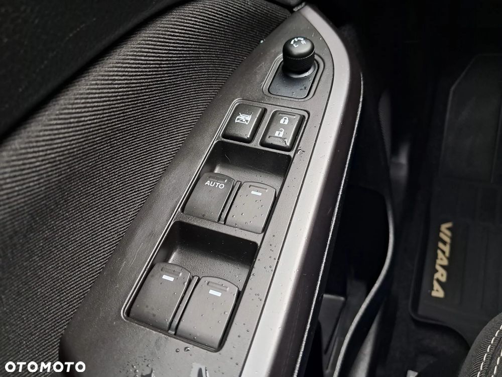 Suzuki Vitara 1.4 Boosterjet Premium 4WD - 10