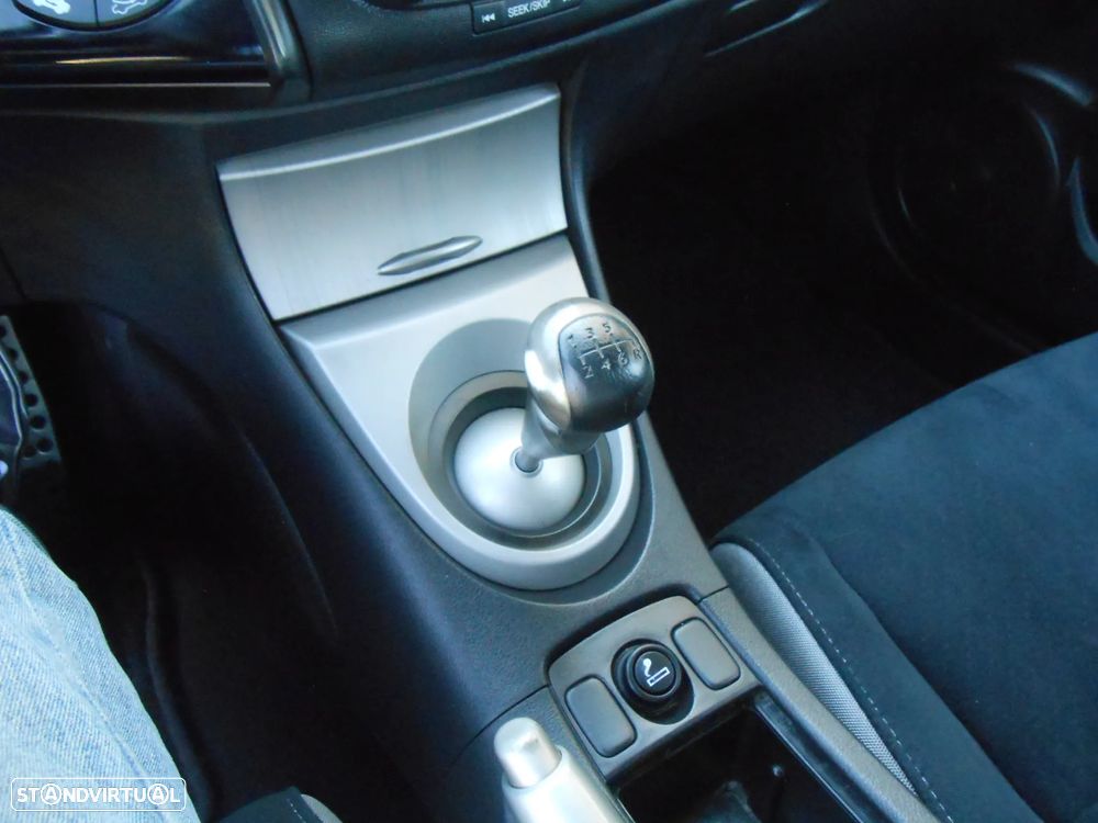 Honda Civic 1.4 Sport - 27