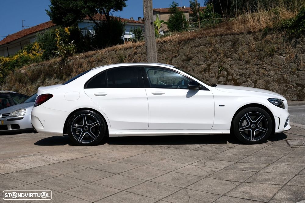 Mercedes-Benz C 300 de AMG Line - 5
