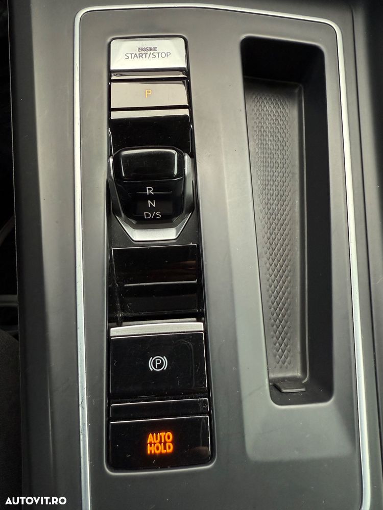 Volkswagen Golf 1.5 eTSI OPF DSG Life - 27