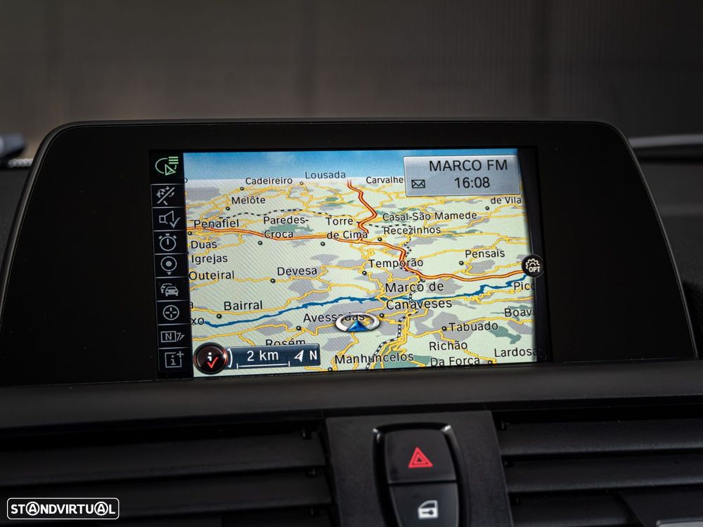BMW 218 - 32