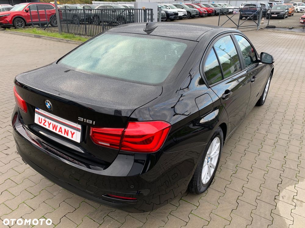 BMW Seria 3 318i Advantage - 18