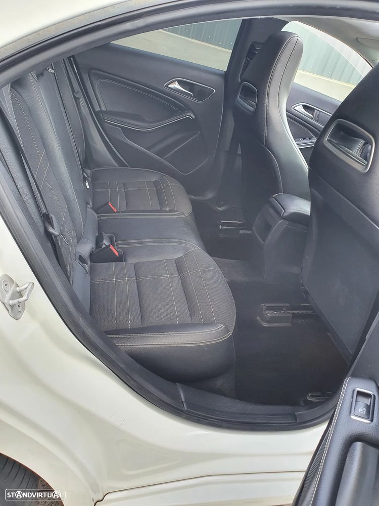 Mercedes-Benz CLA 200 CDi Urban - 8