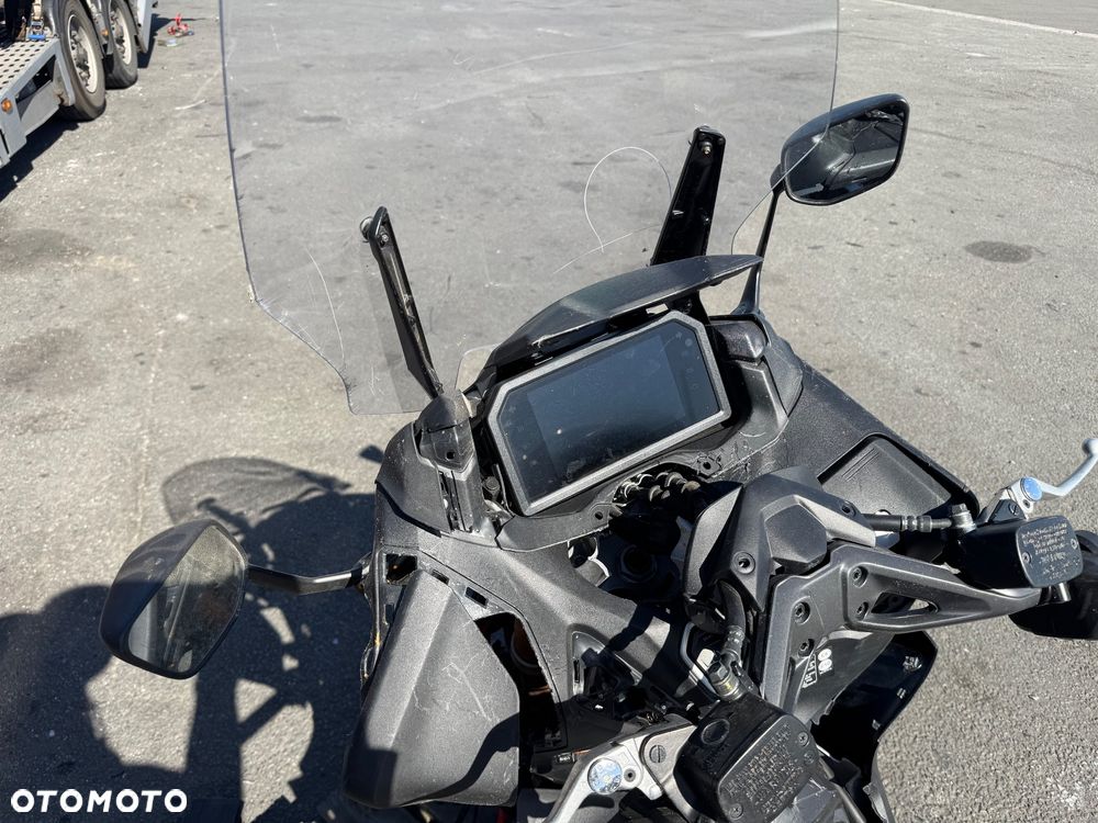 Yamaha Tmax - 7