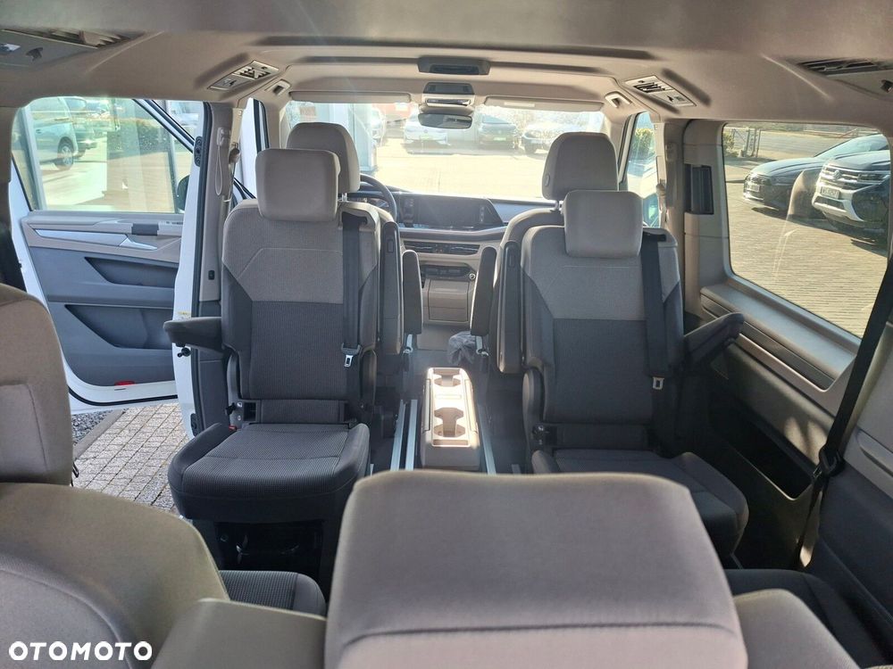 Volkswagen Multivan - 30