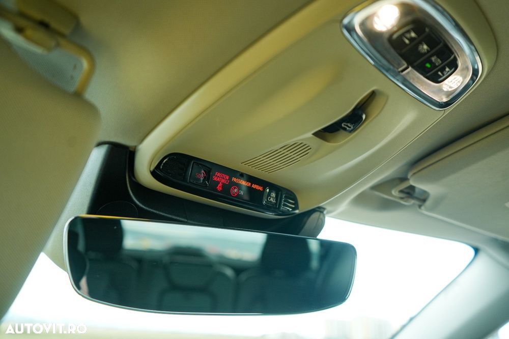 Volvo XC 90 D5 AWD Geartonic First Edition - 31