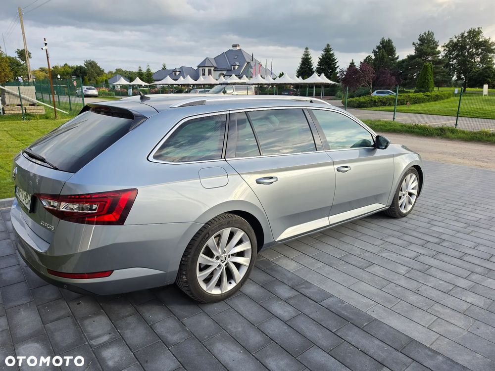 Skoda Superb 2.0 TDI L&K DSG - 4