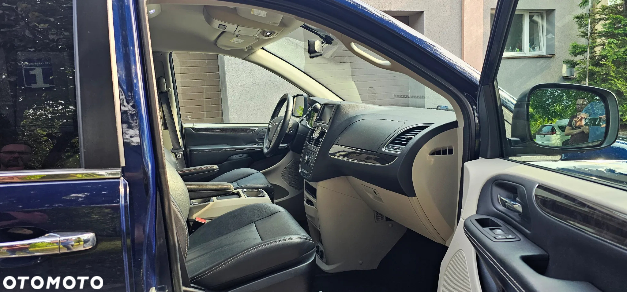 Chrysler Town & Country 3.6 Touring - 13