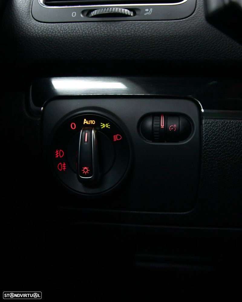 VW Golf 2.0 TSi GTI DSG - 37