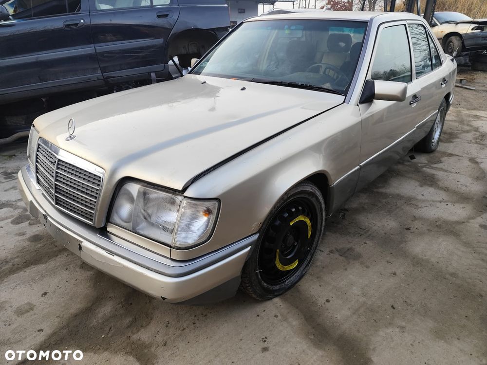 mercedes w124 124 maska zderzak lampa grill błotnik drzwi zbiornik paliwa szyba lusterko klamka - 1