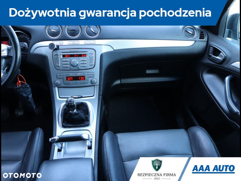 Ford S-Max - 9