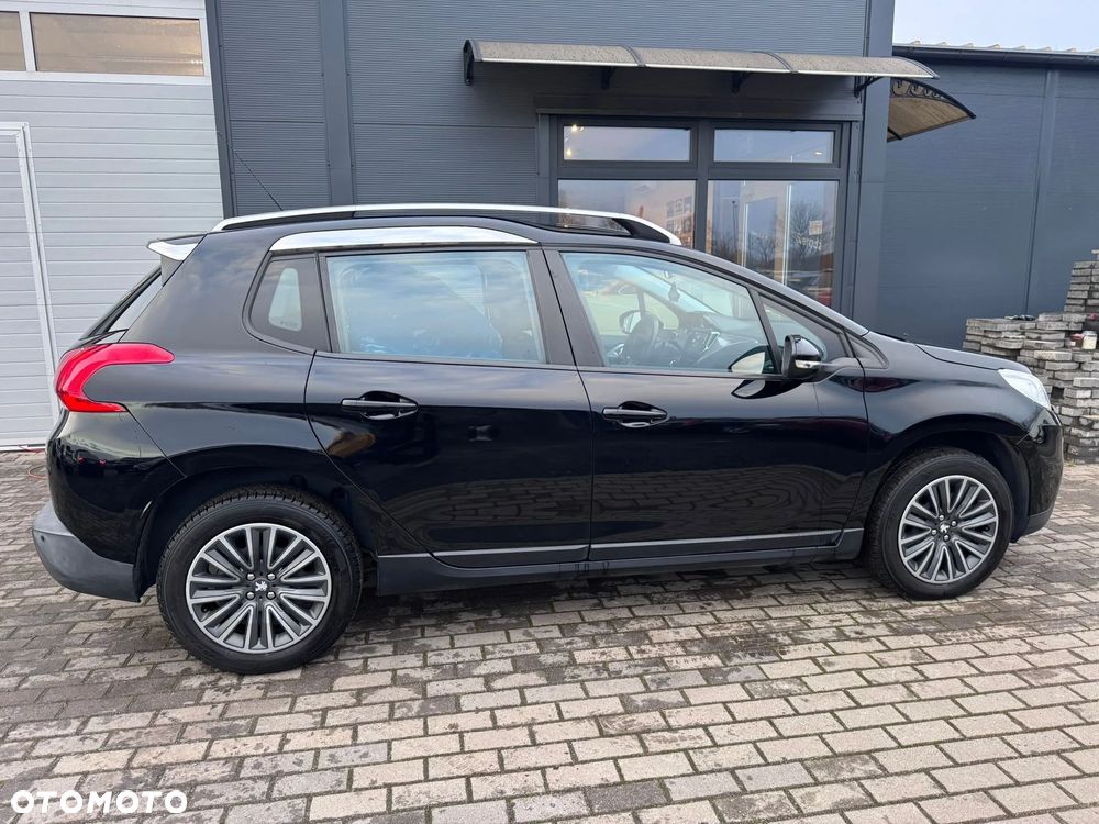 Peugeot 2008 1.6 e-HDi Allure S&S - 3