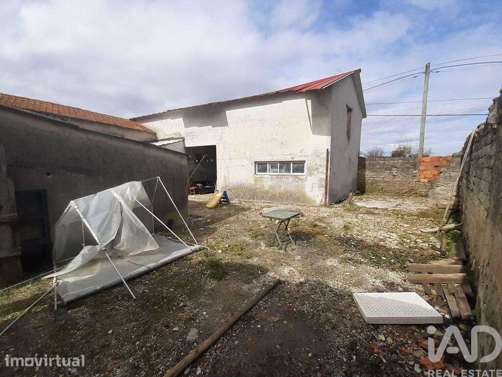 Moradia isolada T2 em Oliveirinha de 170 m2 - Grande imagem: 4/19