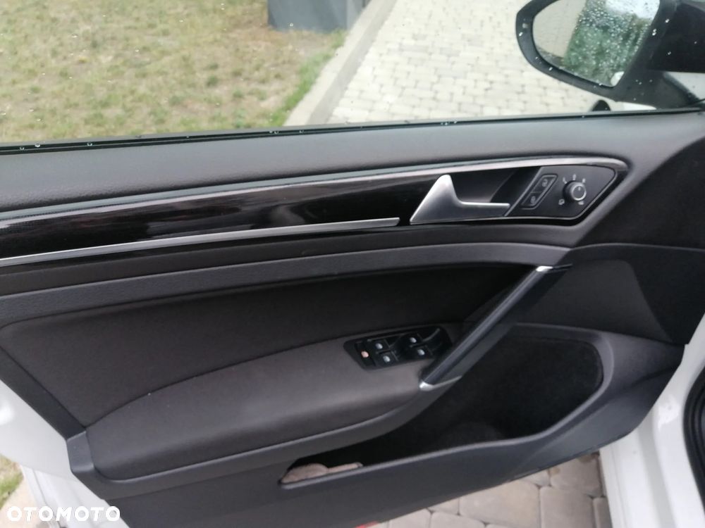 Volkswagen Golf 2.0 TDI (BlueMotion Technology) DSG Comfortline - 11