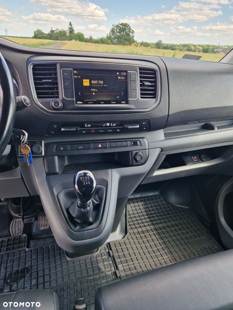 Opel Vivaro - 8