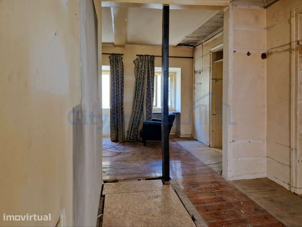 Apartamento T1 no Príncipe Real para reabilitar a seu gosto - Grande imagem: 5/9