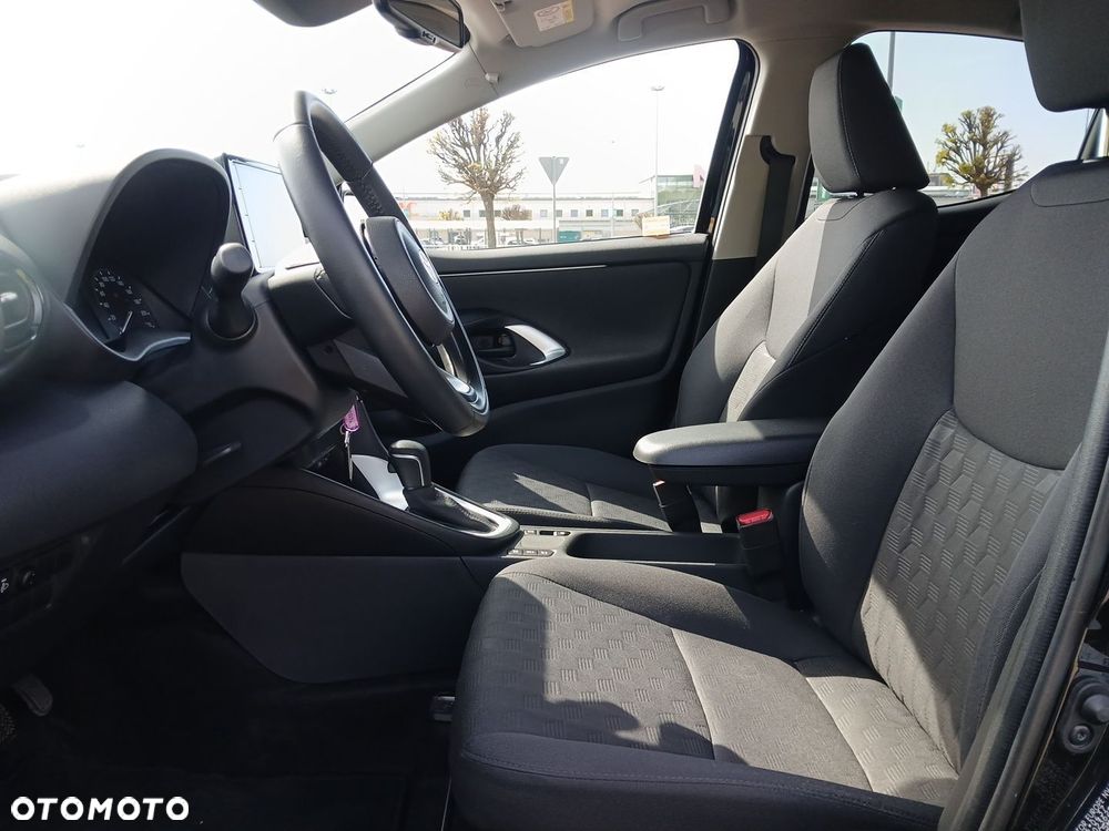 Toyota Yaris - 15