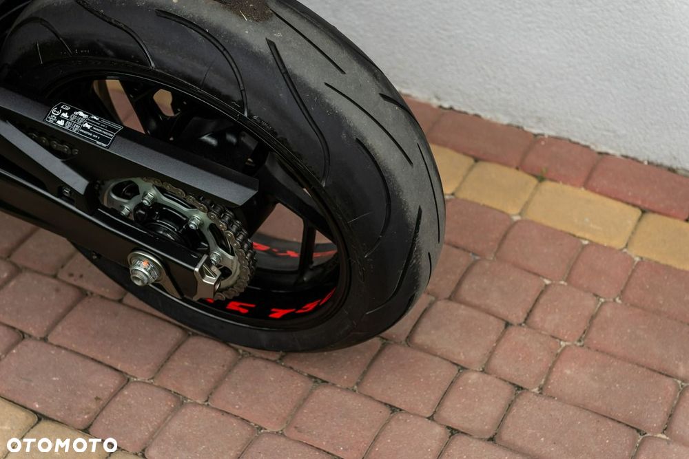 Suzuki GSX - 10