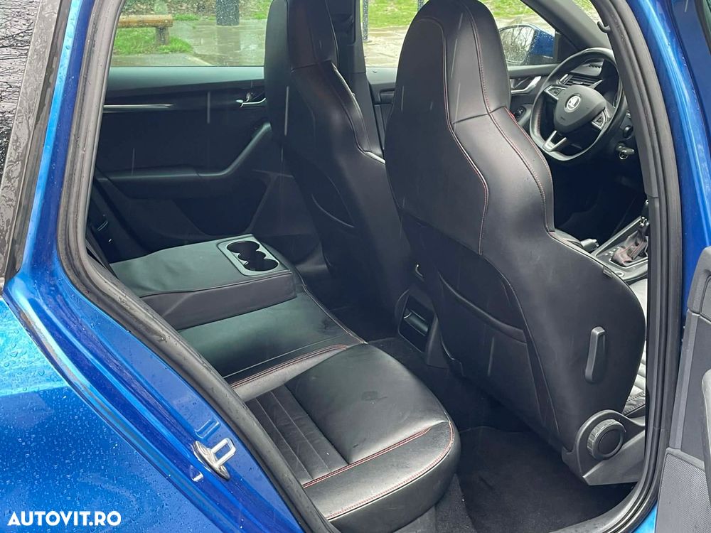 Skoda Octavia 2.0 TDI (Green tec) DSG RS - 9