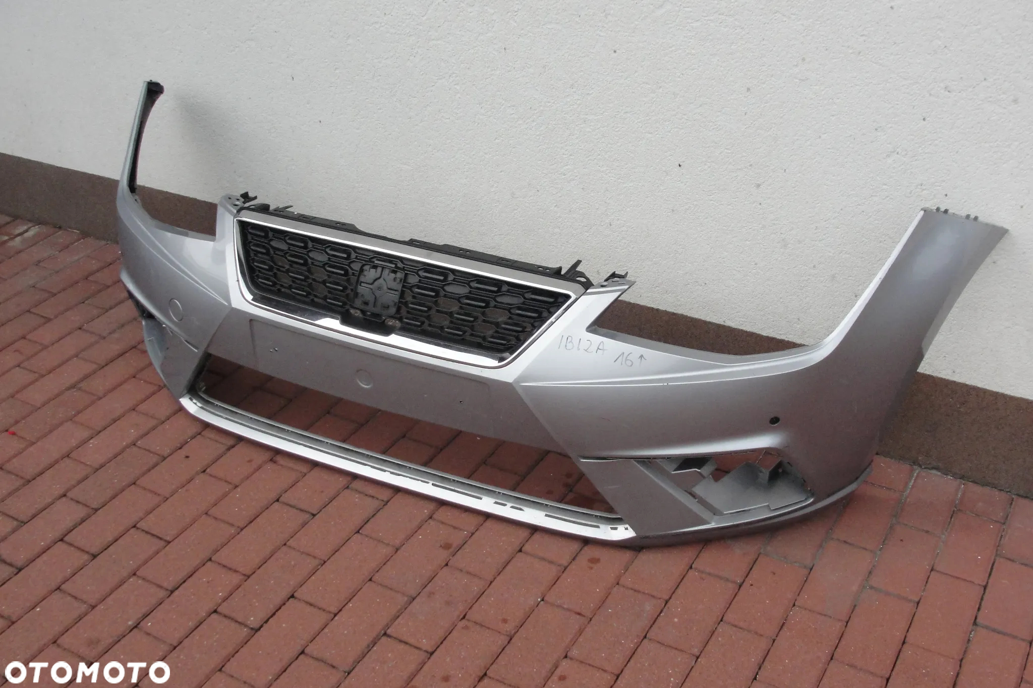 ZDERZAK PRZÓD SEAT IBIZA 5 V 2016-   4x PDC - 5