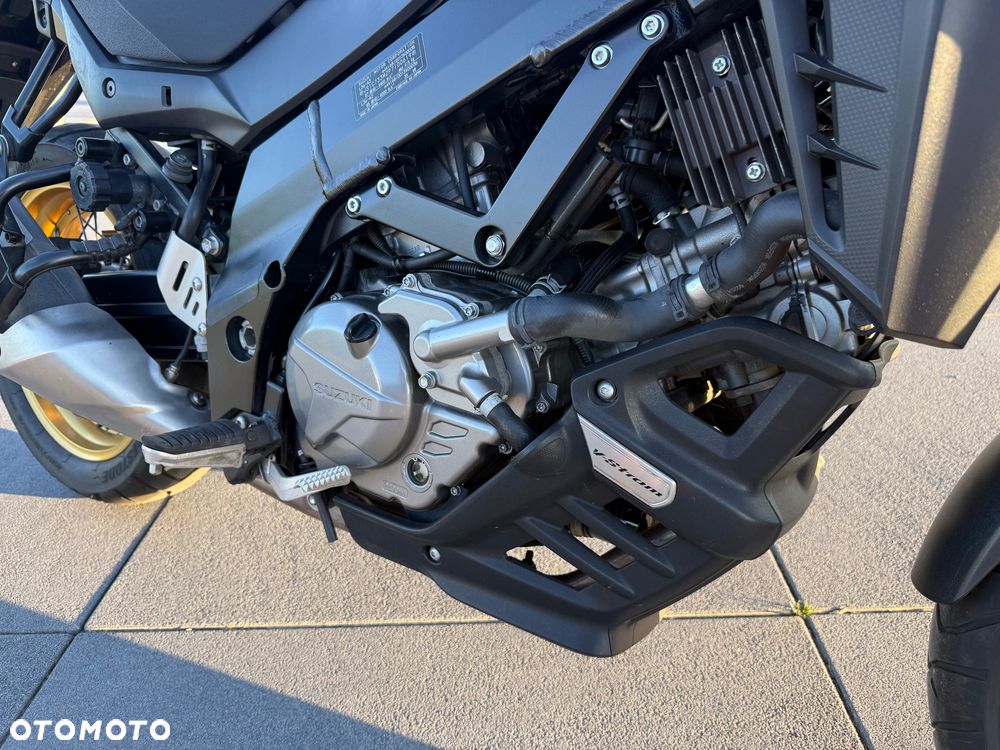 Suzuki V-STROM - 14